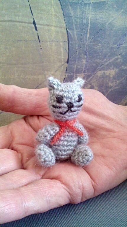 257. Amigurumi macska