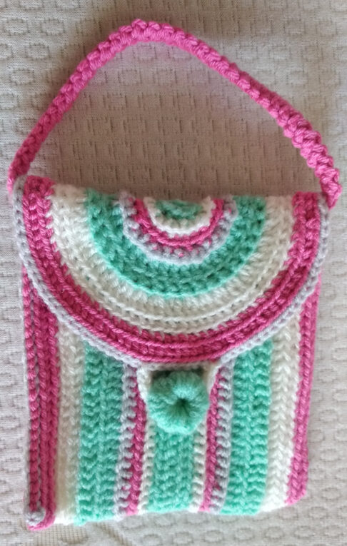 448. Horgolt telefontok