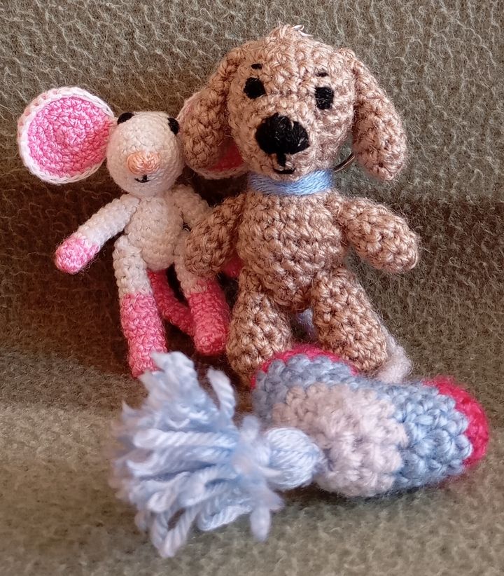 Amigurumi kulcstartó kutya