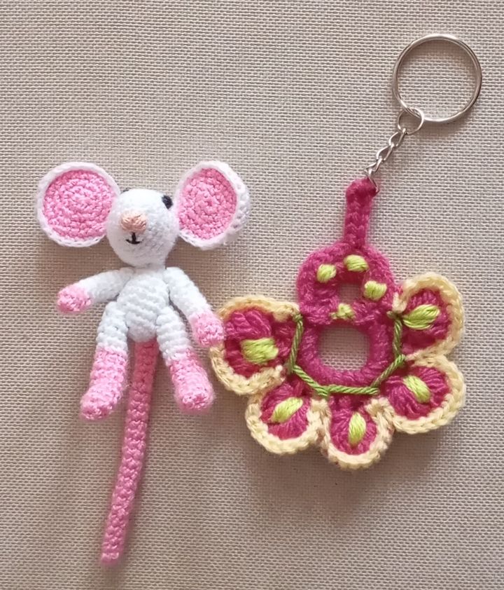 Horgolt kulcstartó nyitófülből