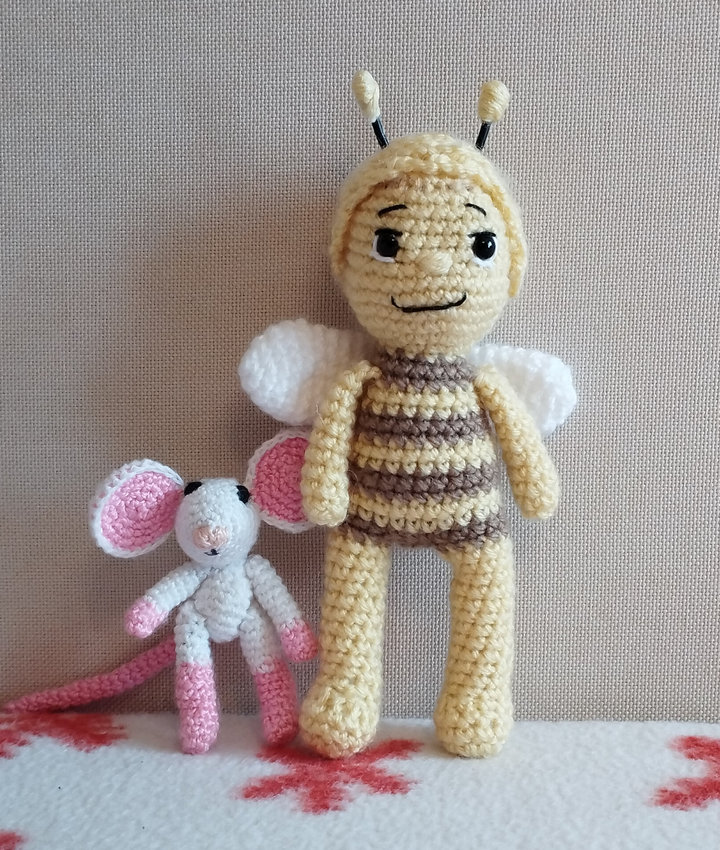 Amigurumi Maja, a méhecske