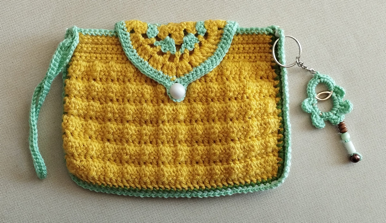 807. Horgolt neszeszer videóval