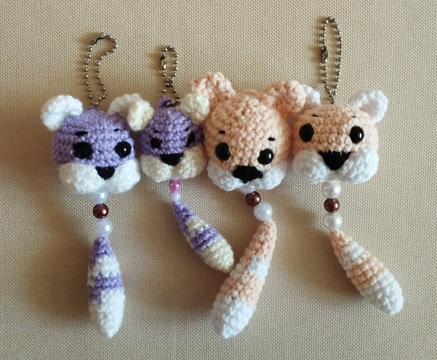 800. Amigurumi kulcstartók videóval