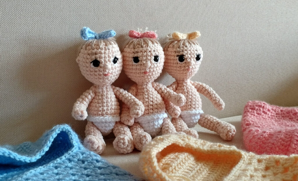 Amigurumi mini bébi baba