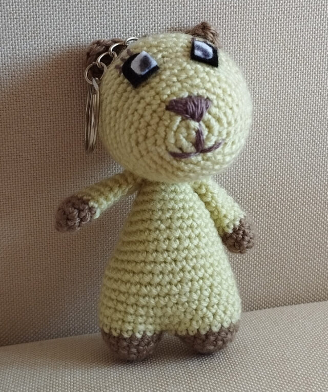 829. Amigurumi kulcstartó medve leírással