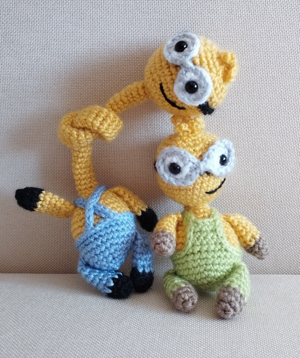 850. Amigurumi Minyon videóval