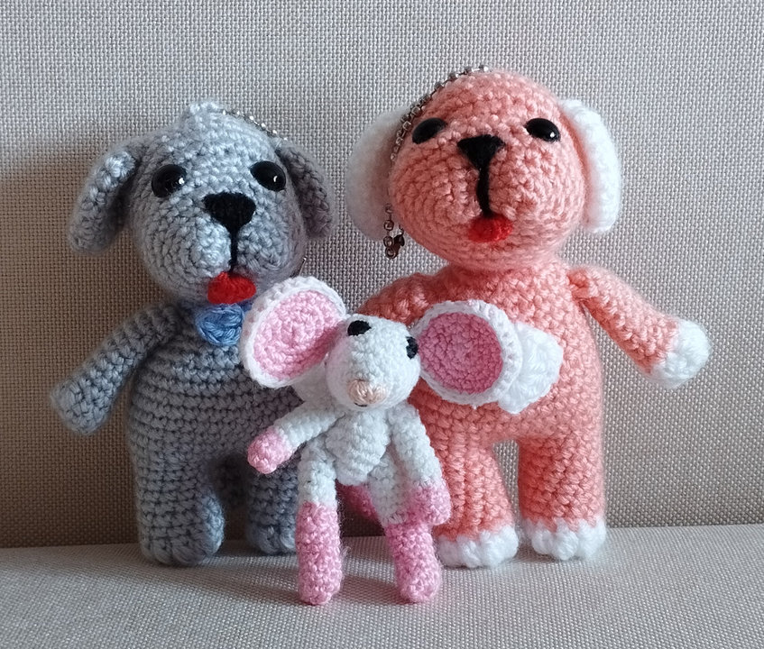Amigurumi kulcstartó kutya